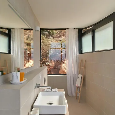 Сasa de vacaciones With Optional Heated Pool In Javea