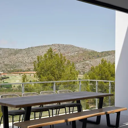 Сasa de vacaciones With Optional Heated Pool In Javea *